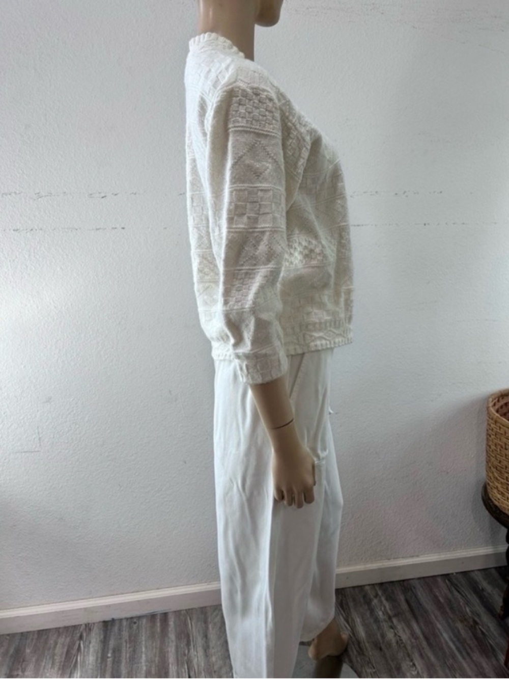 Chic. HONOR cardigan white V-neck Knit Button Cardigan - Picture 10 of 16
